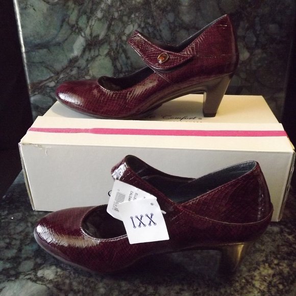 HELLE COMFORT BURGUNDY STRAP PUMPS C17693 NEW - Picture 1 of 6